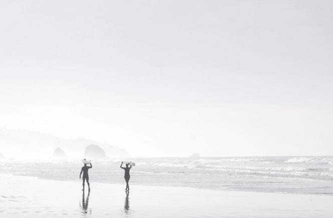 Angst loslassen, Surfer am Strand